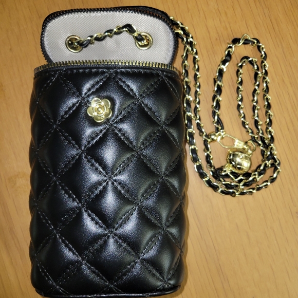 Adorable Black Quilted 3 way Clutch Bag - Phone case - crossbody - Picture 1 of 10